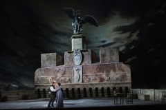 A-scene-from-Act-III-of-Tosca_Photo-Marty-Sohl-Met-Opera